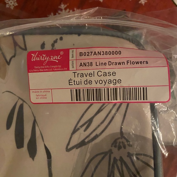 Brand new, never used 31 Travel case - Picture 2 of 6